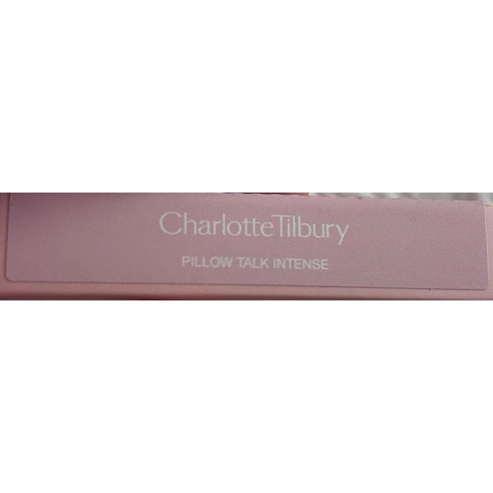Charlotte Tilbury Pillow Talk Cheek to Chic Blush “Pillow Talk Intense” 8g/.28oz